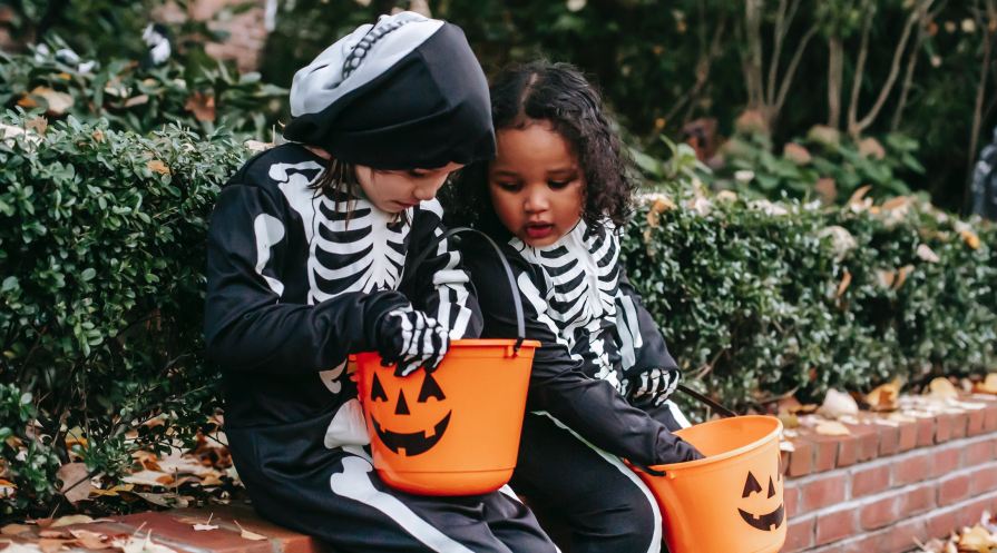 trick or treating Halloween safety